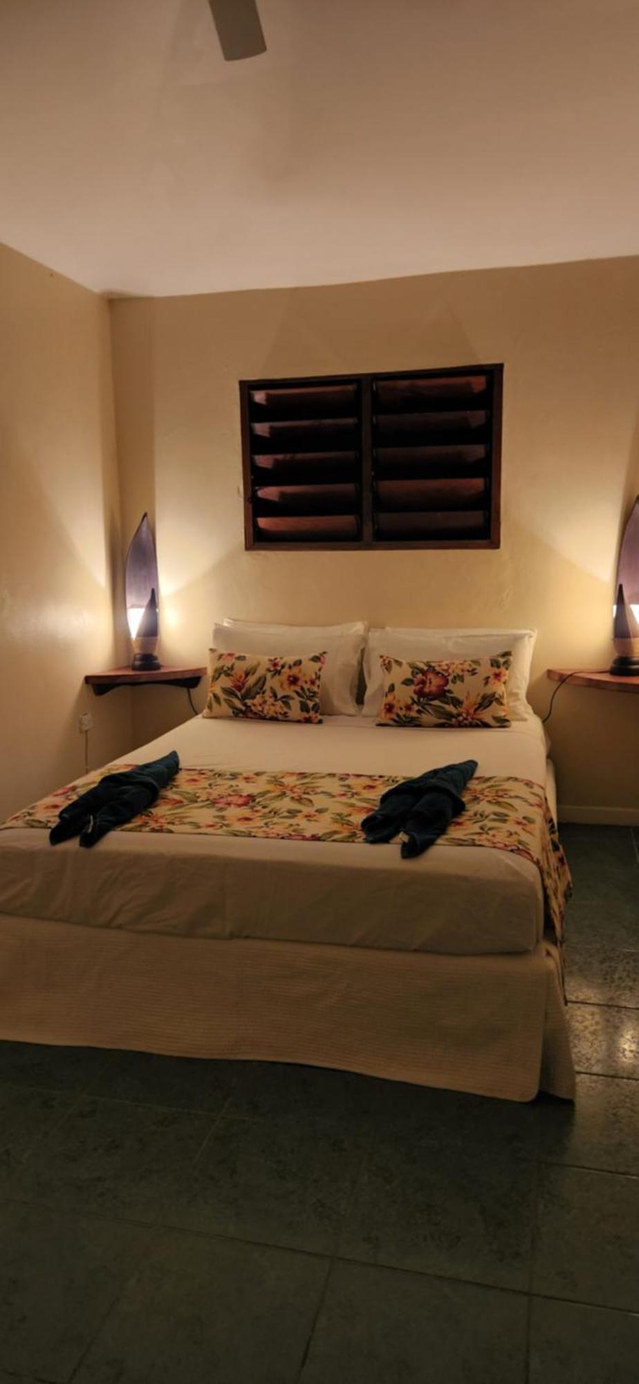 Blue Bay Resort Port Vila Esterno foto