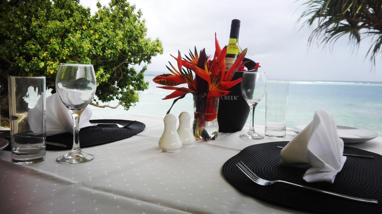Blue Bay Resort Port Vila Esterno foto