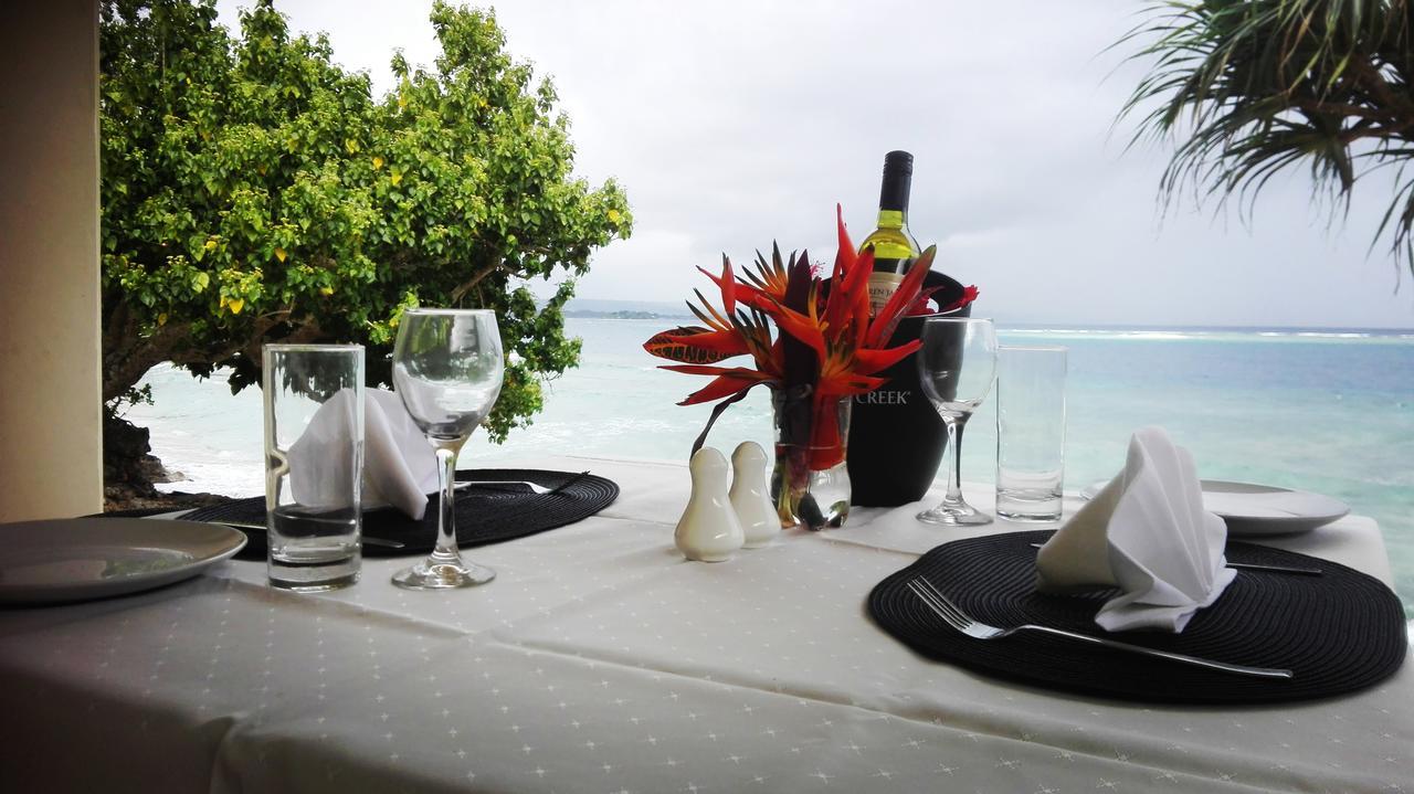 Blue Bay Resort Port Vila Esterno foto