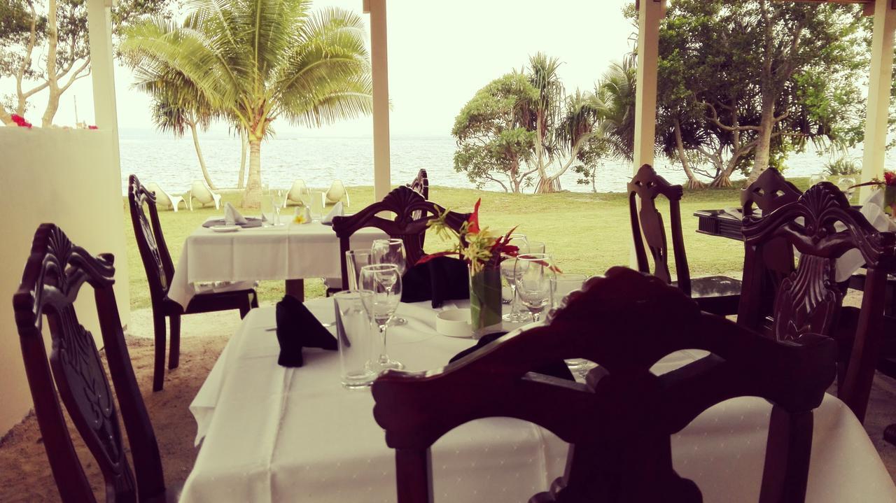 Blue Bay Resort Port Vila Esterno foto