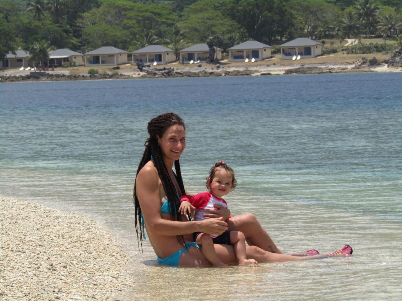 Blue Bay Resort Port Vila Esterno foto